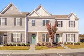 64 Liam St, Clayton, NC 27520