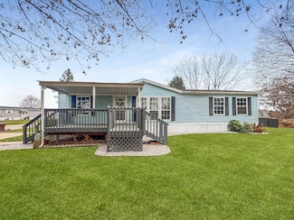 1208 Beaver Dam Dr NE, Belmont, MI 49306