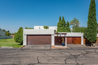 12 La Villita Ct NE, Albuquerque, NM 87112