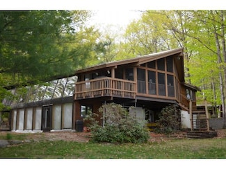 5 Porridge Shore Dr, Madison, NH 03849