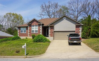 1213 Devonshire Ln, Rolla, MO 65401