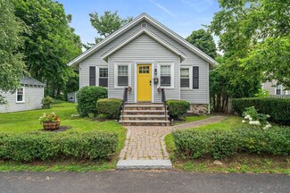 54 Hillcrest Rd, Braintree, MA 02184