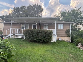 1608 Perry St SE, Cleveland, TN 37311