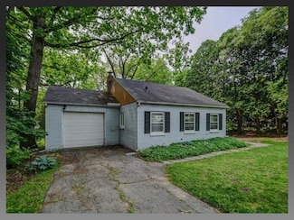 4552 Winnequah Rd, Monona, WI 53716