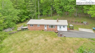 977 Buck Mountain Cir, West Jefferson, NC 28694