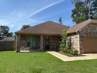 1541 Primrose St, Conroe, TX 77385