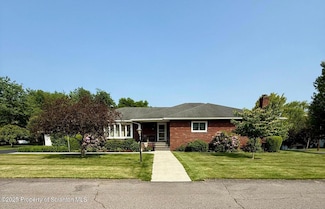 731 Hudson St, Mayfield, PA 18433