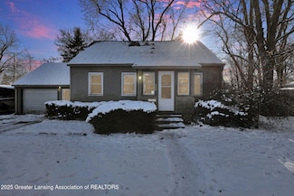 220 E Potter Ave, Lansing, MI 48910