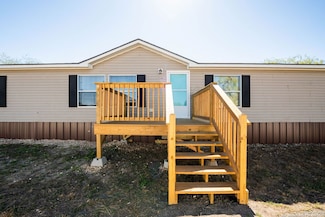 1320 Ruhmann St, Kenedy, TX 78119