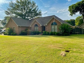 1801 Wildwood, Muscle Shoals, AL 35661