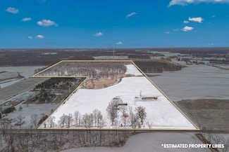 10720 E Bacon Rd, Pittsford, MI 49271