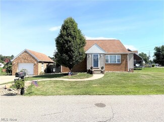 210 Gilson Ave, Weirton, WV 26062