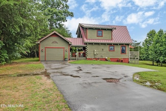 1355 Highland Ln, Crossville, TN 38555