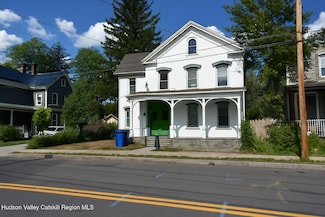 51 Henry St, Kingston, NY 12401