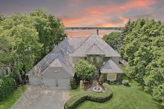 2645 Arcola Ln, Wayzata, MN 55391