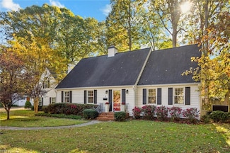 2 Bradford Cir, Newport News, VA 23602