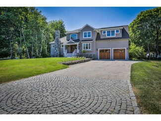 11 Laurence Ln, Rye Beach, NH 03871