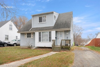 691 3rd Ave, Pontiac, MI 48340