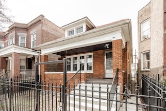 7424 S Blackstone Ave, Chicago, IL 60619