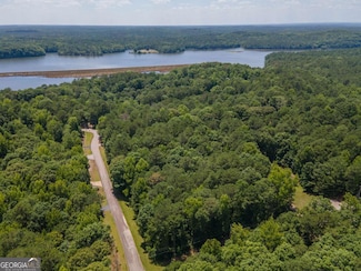 1 Maple Ridge Dr, Hogansville, GA 30230