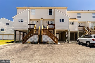 101 B S Captains Dr, Tuckerton, NJ 08087