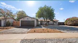 19315 Easton St, Rialto, CA 92376