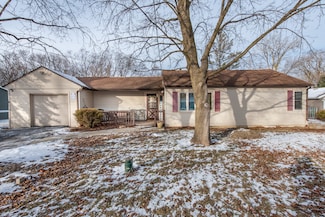 10700 W Eastwood Rd, Beach Park, IL 60087