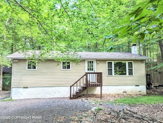 5345 Conoquenissing Dr, Pocono Lake, PA 18347