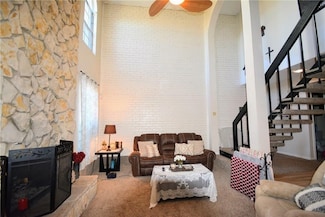 2235 Seville Ct, Arlington, TX 76013