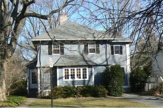 25 Groveland St, Auburndale, MA 02466