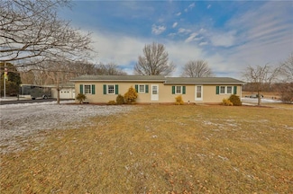 4705 Golden Key Rd, Kempton, PA 19529