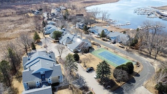 5322 Lighthouse Bay Dr, Madison, WI 53704