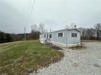 390 Snuff Ridge Rd, New Salem, PA 15468
