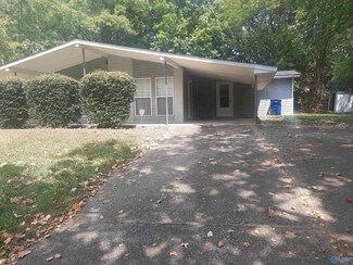 2502 Vining Cir NW, Huntsville, AL 35810