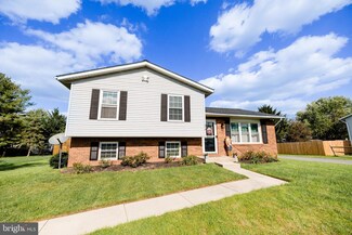 216 Grand Dr, Taneytown, MD 21787