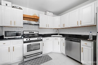 1060 Morning Glory Dr Unit 1060, Monroe Township, NJ 08831