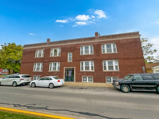 1900 Harvey Ave, Berwyn, IL 60402