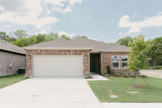 1208 Anderson Dr, Trenton, TX 75490