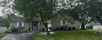 1995 Fox Chase, Youngstown, OH 44515