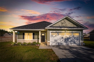 1816 S Palm St, Jesup, GA 31546