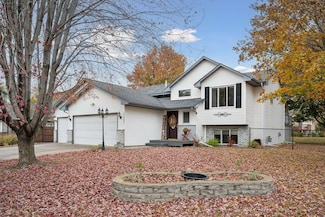 13427 Riverview Dr NW, Elk River, MN 55330
