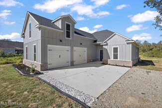 344 Dry Field Rd, Byhalia, MS 38611