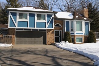 812 Delong Ave, Council Bluffs, IA 51503
