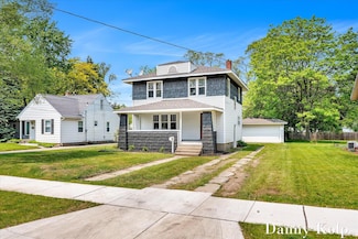 143 Ridgewood St SE, Grand Rapids, MI 49548