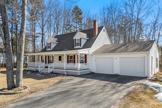 56 Wildwood Dr, Brunswick, ME 04011