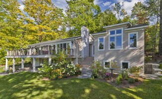 42 Lake Ave, Sunapee, NH 03782