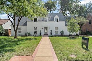 6217 Locke Ave, Fort Worth, TX 76116