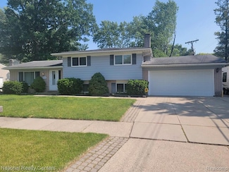 23334 King Dr, Clinton Township, MI 48035
