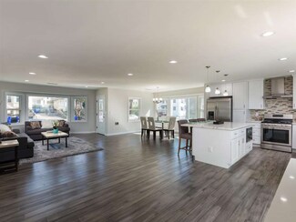 2418 Union St, San Diego, CA 92101