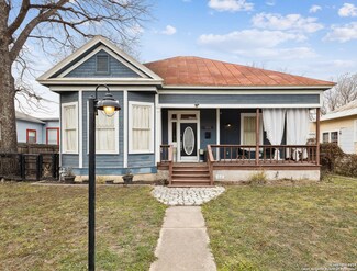 1015 Dawson St, San Antonio, TX 78202